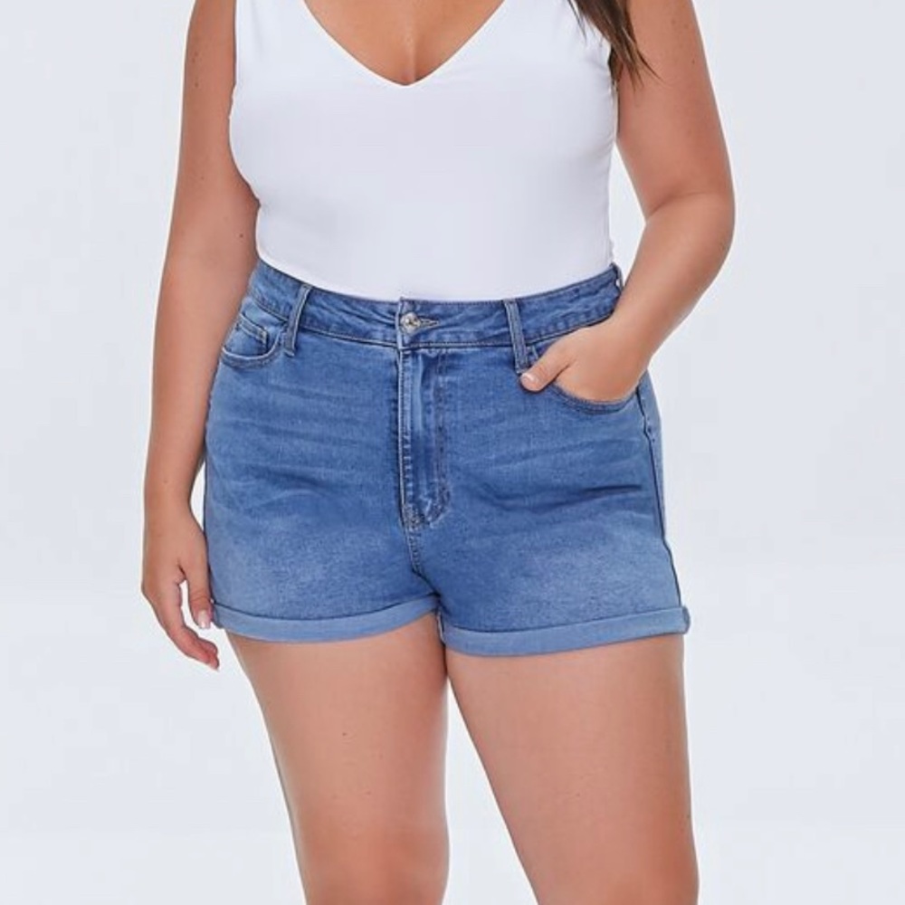 Curvy Shorts